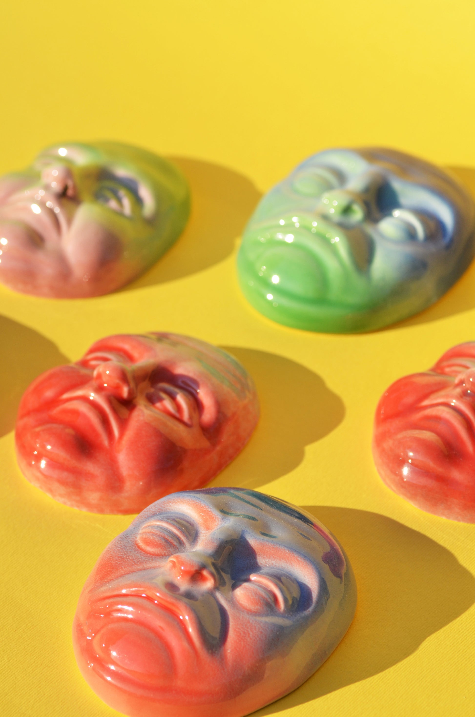 faccine colori assortiti decorazioni da parete in ceramica macula