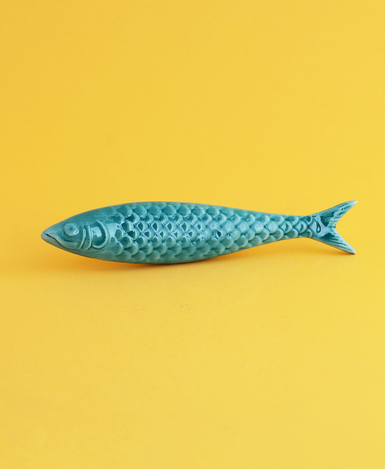 sardina verde petrolio decorazione da parete in ceramica fatta a mano macula