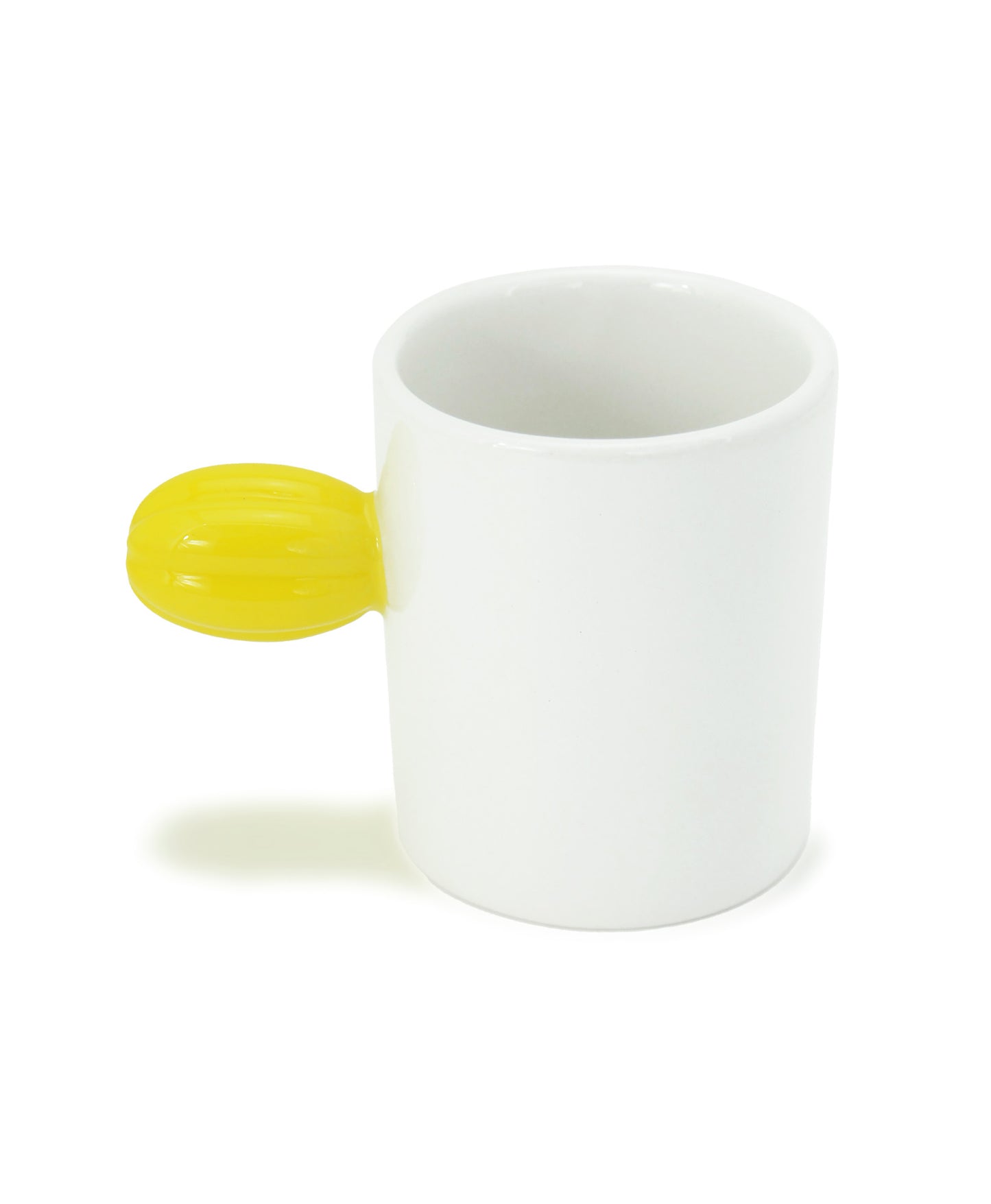 tazza mug bianca con pomello fiore giallo ceramica macula