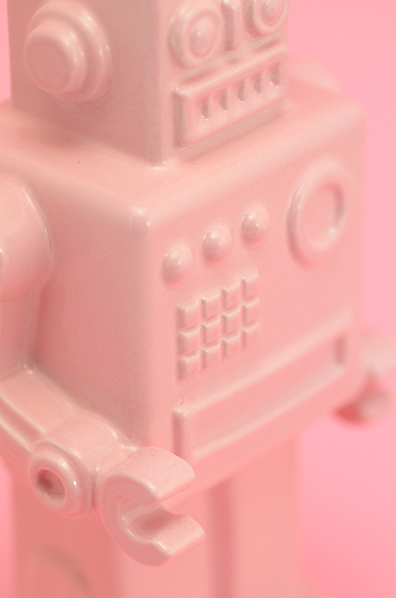 robot ceramica rosa macula